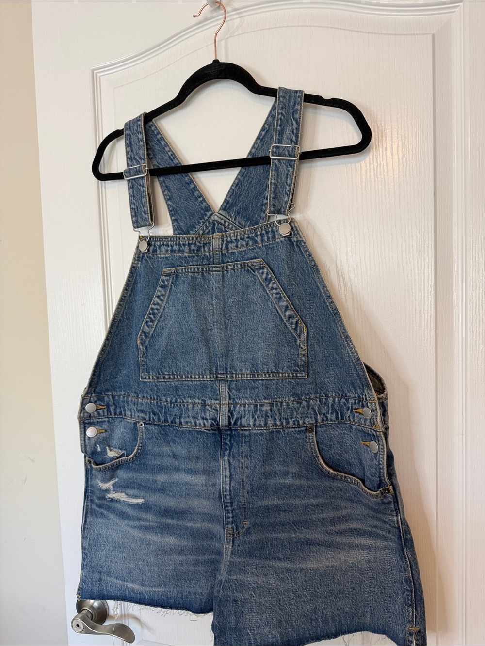 Universal Thread Denim Shortalls Distressed Large - Picture 5 of 13